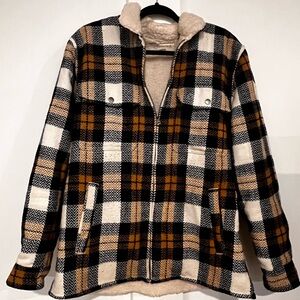 Aeropostale Neutral-Tone Jacket with Sherpa Lining l M